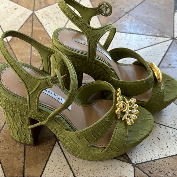 Brian Atwood Shoes - GIANI BINI Olive Green Heels with Gold Accents